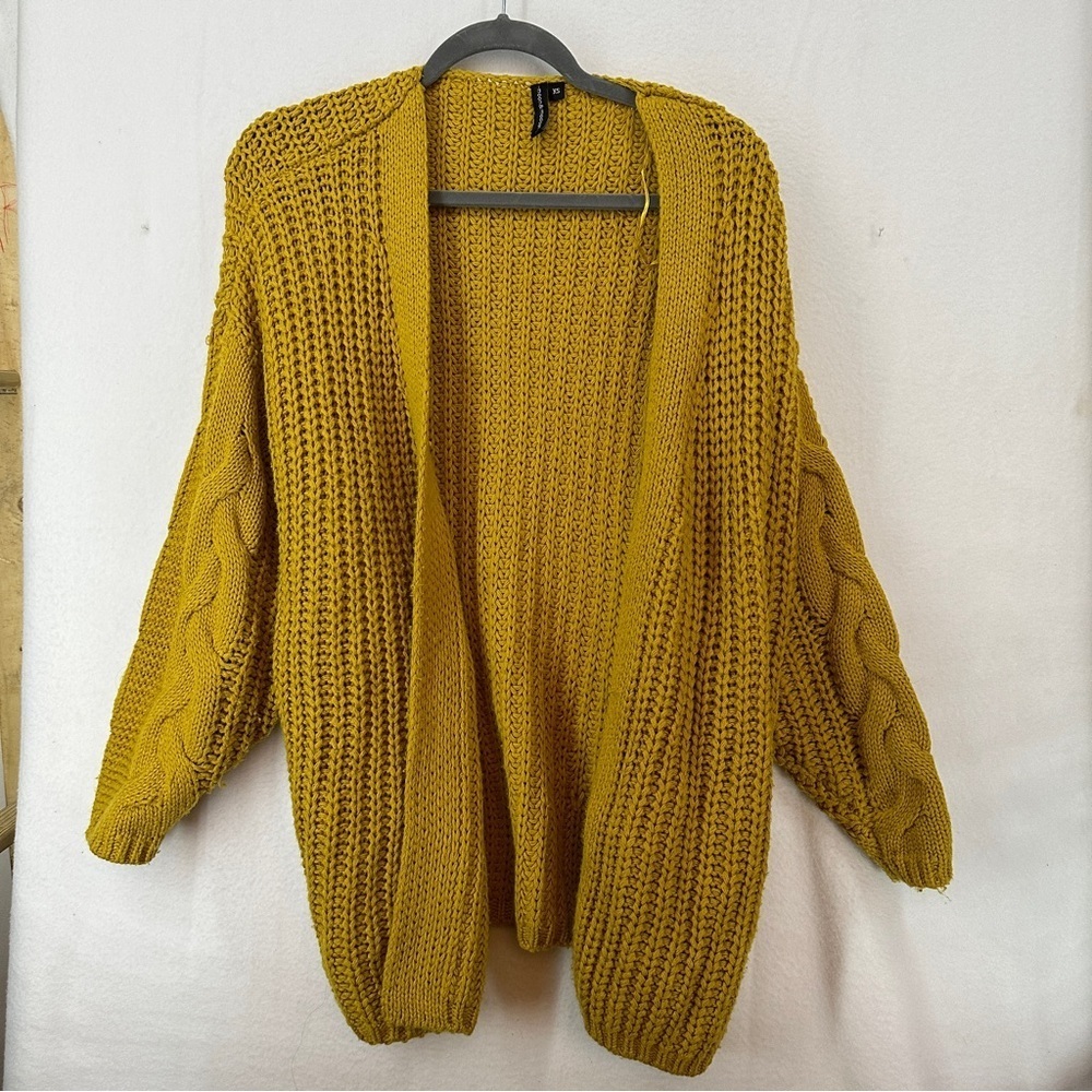 Moon & Madison Cable Knit Cardigan Womans Size XS Mustard Yellow